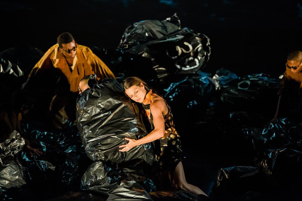 フィジカルシアター